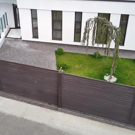 Peninsula Luxury & Willa