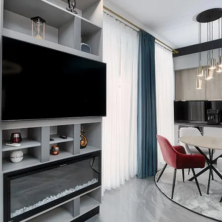 Peninsula Luxury & * Năvodari