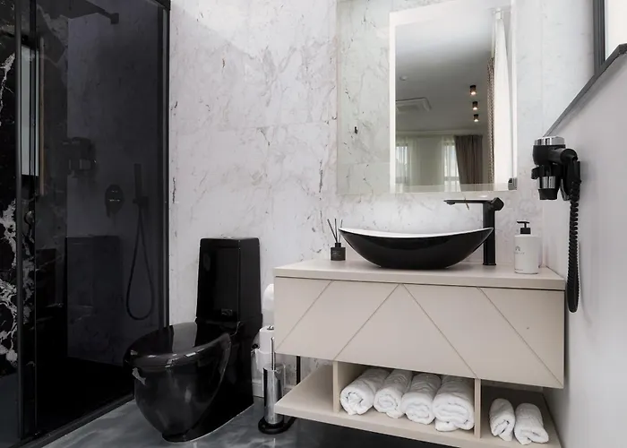 Peninsula Luxury & Villa *