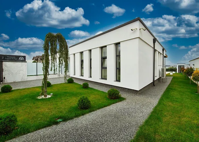 Villa Peninsula Luxury &